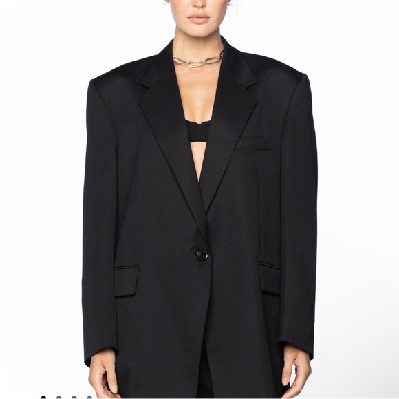 Low Classic Overfit Wool Blazer - Picture 1 of 7